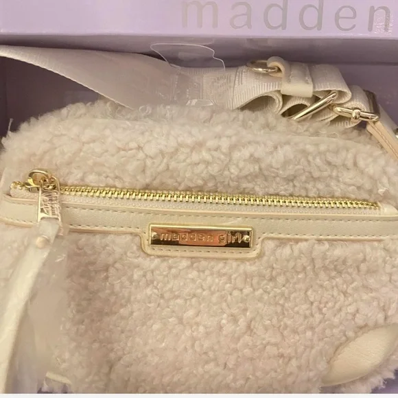 Madden Girl 3 piece Camera Crossbody Gift Set NWT - Picture 3 of 5